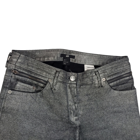 H&M Silver Metallic Wax Sheen Skinny Ankle Jeans Size 6 Gray Zip Ankle Stretchy - Picture 5 of 11